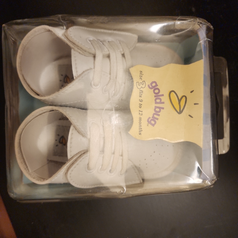 Gold bug white baby shoes
